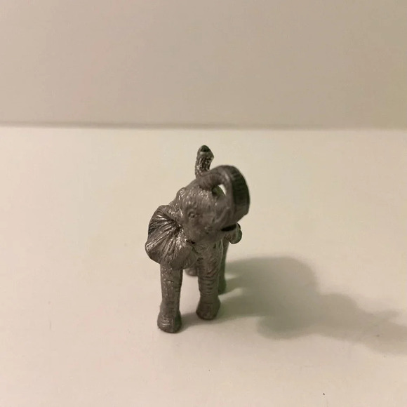 Vintage Lot of  2 Mini Pewter Elephant Figurines 2 Inch Size Trunk Up Figures - Picture 11 of 14
